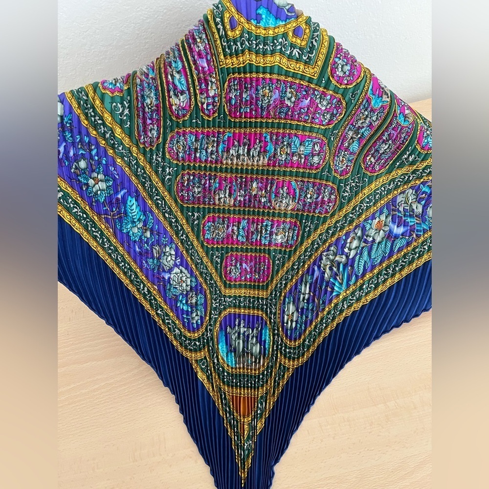 Hermes Silk Plisse Pleated Qalamdan Scarf Catherine Baschet Box EUC Circa 1990 - Picture 15 of 16